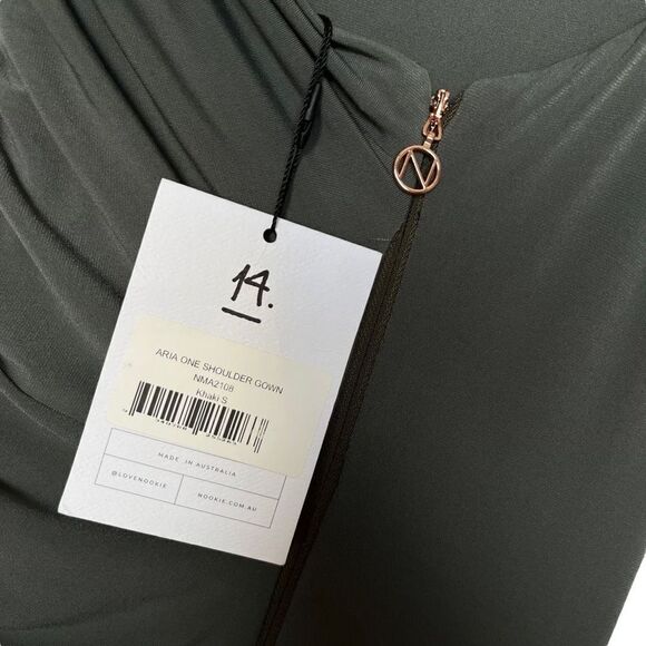 Nookie Aria One‎ Shoulder Gown in Khaki - Picture 4 of 8